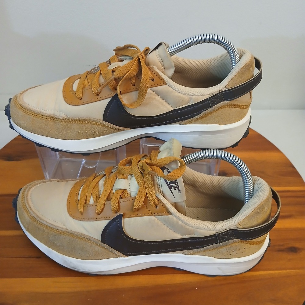 Nike Waffle Debut Womens 9 Tan Brown Running Shoes Sneakers DH9523-200